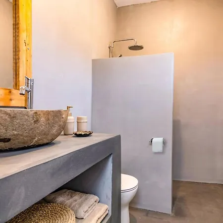 וילה Kalomiras By *